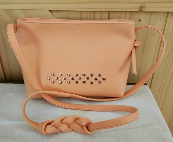 THE AMIRA CROSSBODY BAG