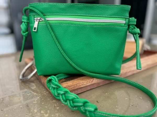 THE AMIRA CROSSBODY BAG