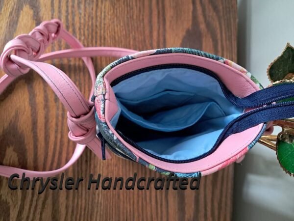THE AMIRA CELLPHONE BAG