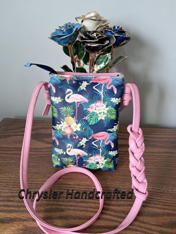 THE AMIRA CELLPHONE BAG