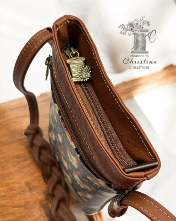 THE AMIRA CELLPHONE BAG